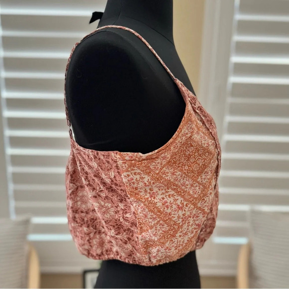 American Eagle | Floral & Paisley Print Cropped Tank Top - Size S - Picture 3 of 5